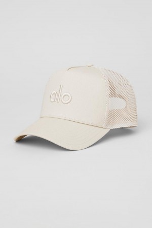 Bone Women Alo Yoga District Trucker Hat | Australia 94516-FRCQ