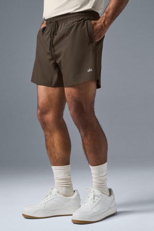 Espresso Men Alo Yoga 7" Circuit Short | Australia 34018-WHSU