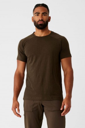 Espresso Men Alo Yoga Triumph Raglan Tee | Australia 73596-XFNC
