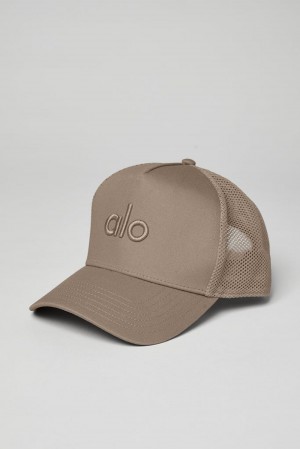 Gravel Women Alo Yoga District Trucker Hat | Australia 16538-ZBXC