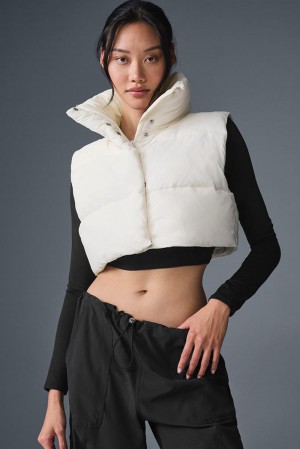 Ivory Women Alo Yoga Cropped Gold Rush Puffer Vest | Australia 69310-SEHF