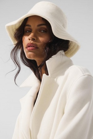 Ivory Women Alo Yoga Merino Wool Bucket Hat | Australia 67359-VCYS