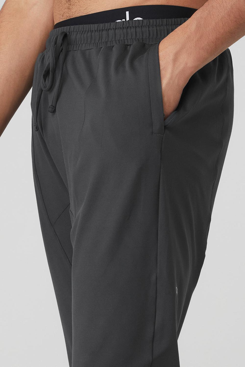 Anthracite Men Alo Yoga Conquer Revitalize Pant | Australia  07159-GNSH