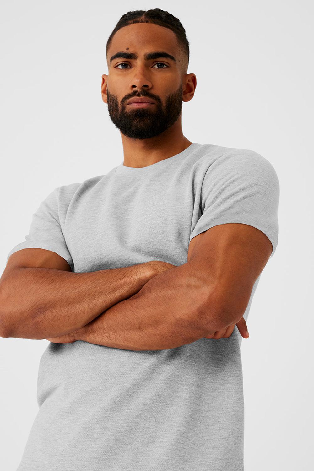 Athletic Heather Grey Men Alo Yoga Chill Short Sleeve | Australia  65820-CNYE