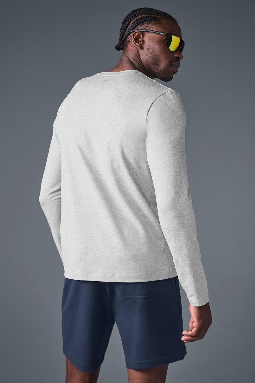 Athletic Heather Grey Men Alo Yoga Conquer Reform Crewneck Long Sleeve | Australia  83719-OYHK