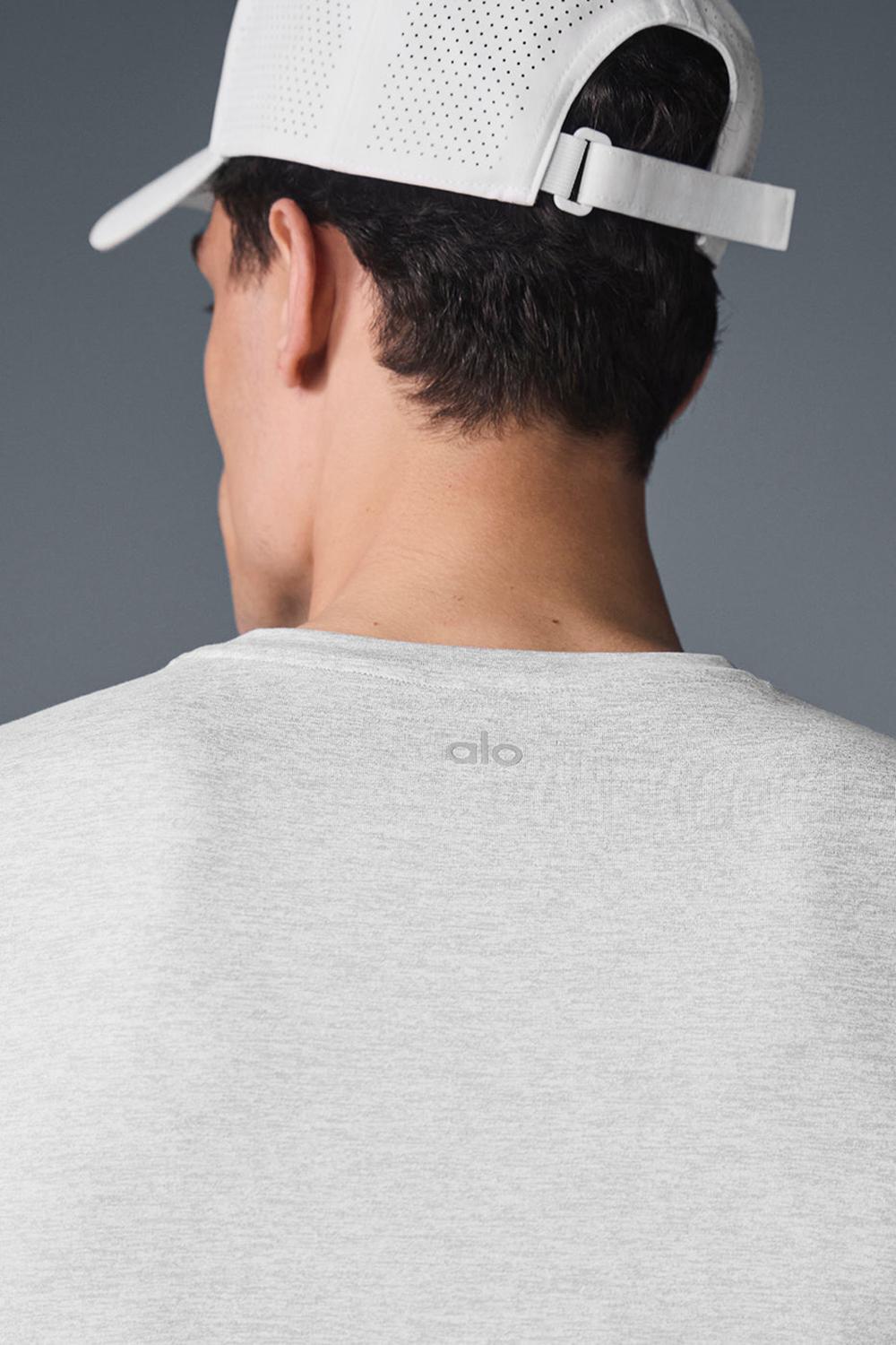 Athletic Heather Grey Men Alo Yoga Conquer Reform Crewneck Short Sleeve | Australia  95670-WZMA