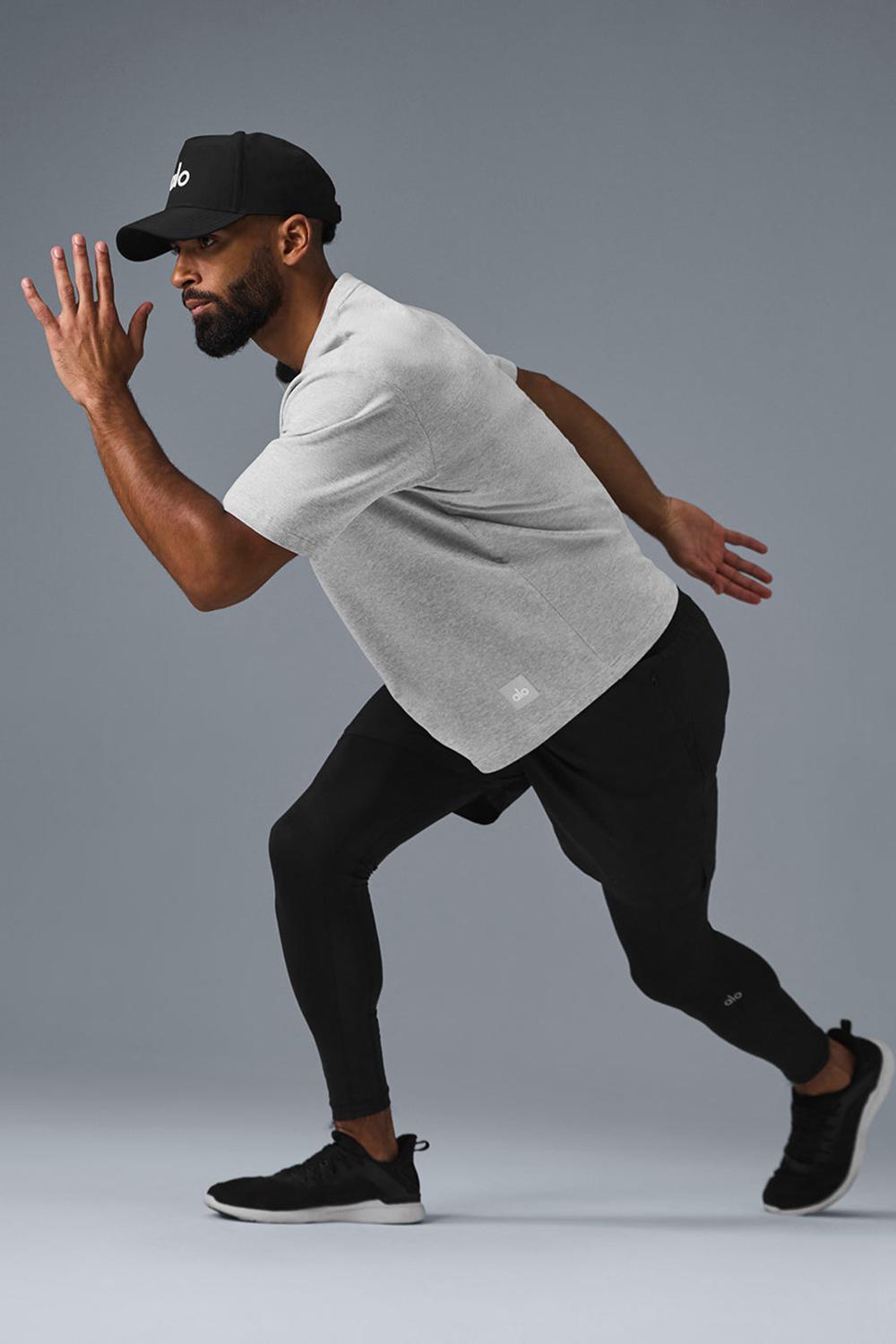 Athletic Heather Grey Men Alo Yoga Double Take Short Sleeve | Australia  35841-EXTR