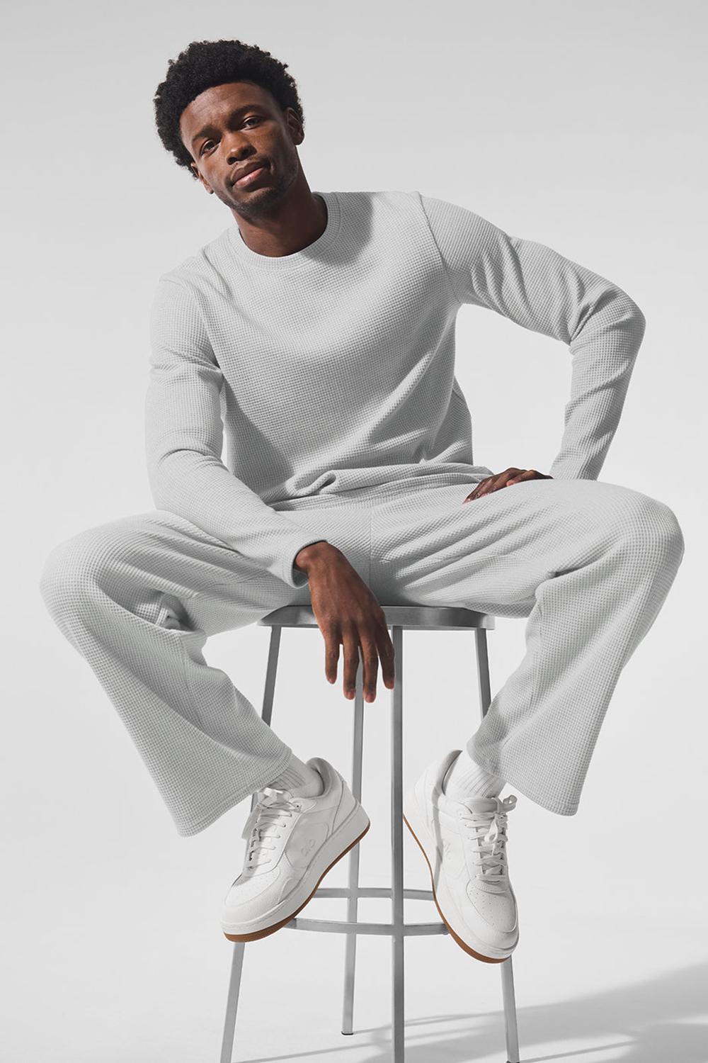 Athletic Heather Grey Men Alo Yoga Elevate Waffle Crew Long Sleeve | Australia  56138-AJWL