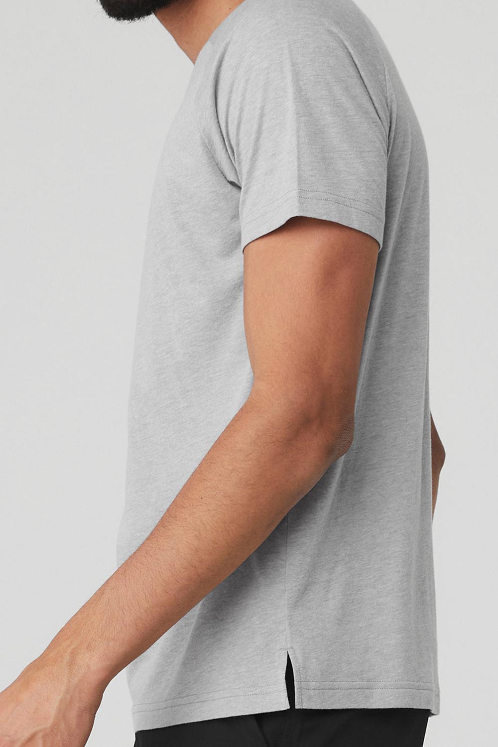 Athletic Heather Grey Men Alo Yoga Triumph Raglan Tee | Australia  76805-XIOM