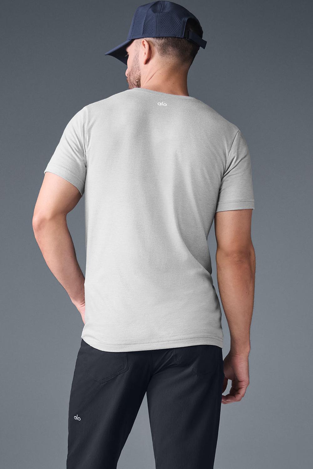 Athletic Heather Grey Men Alo Yoga Triumph Tee | Australia  19640-HYIG