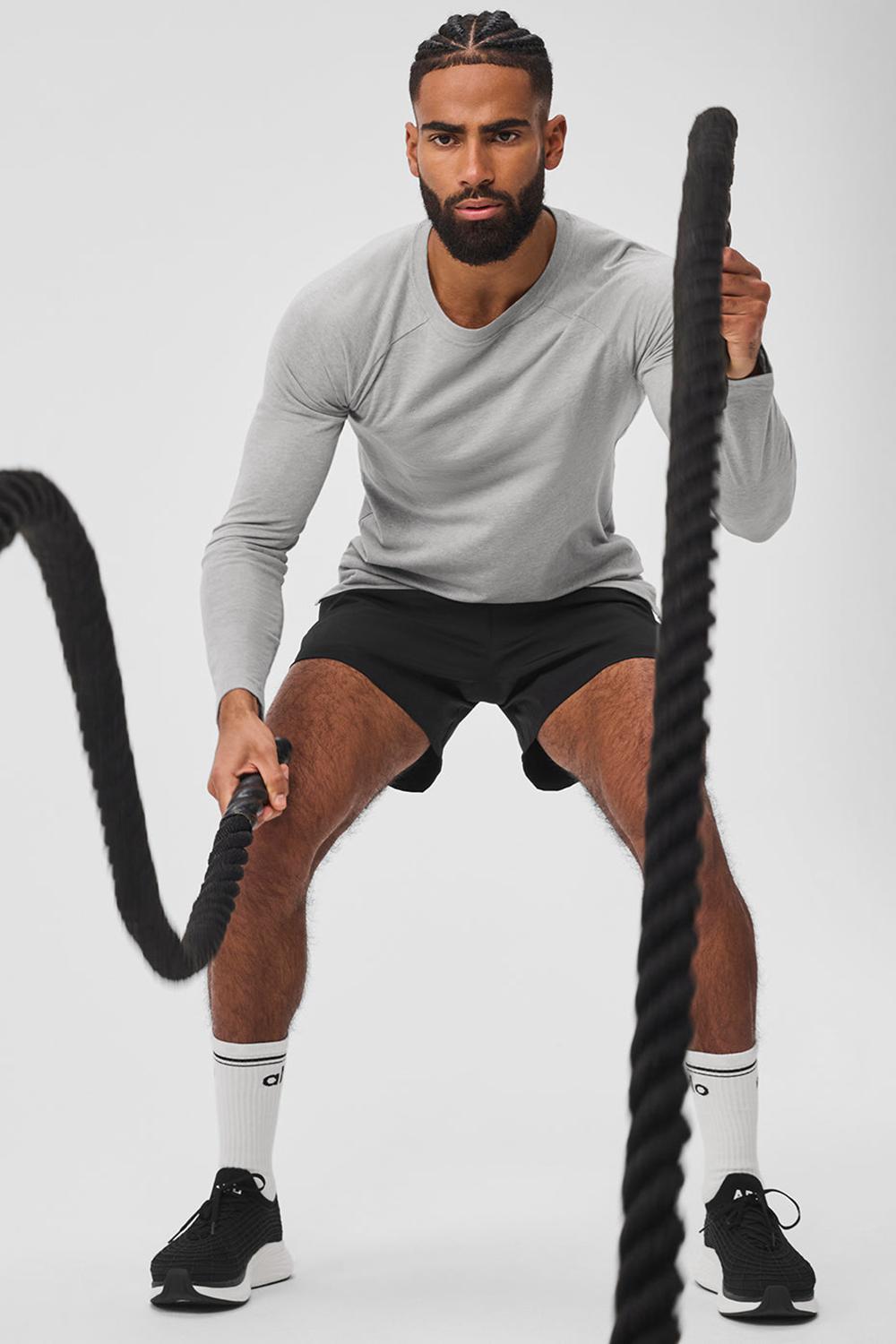 Athletic Heather Grey Men Alo Yoga Triumph Long Sleeve Tee | Australia  78259-TMEG