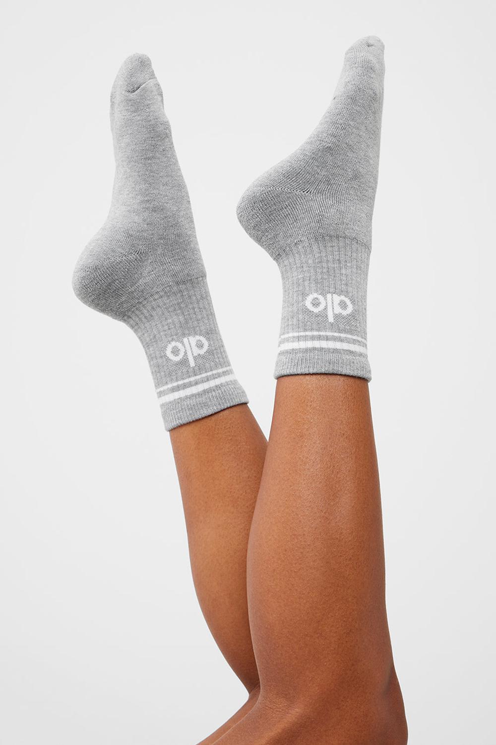 Athletic Heather Grey / White Women Alo Yoga Unisex Half-Crew Throwback Sock | Australia  38741-BZUD
