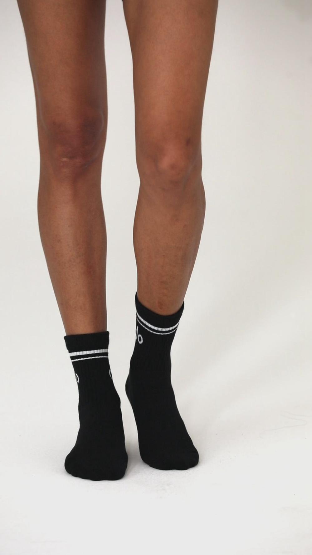 Athletic Heather Grey / White Women Alo Yoga Unisex Half-Crew Throwback Sock | Australia  38741-BZUD