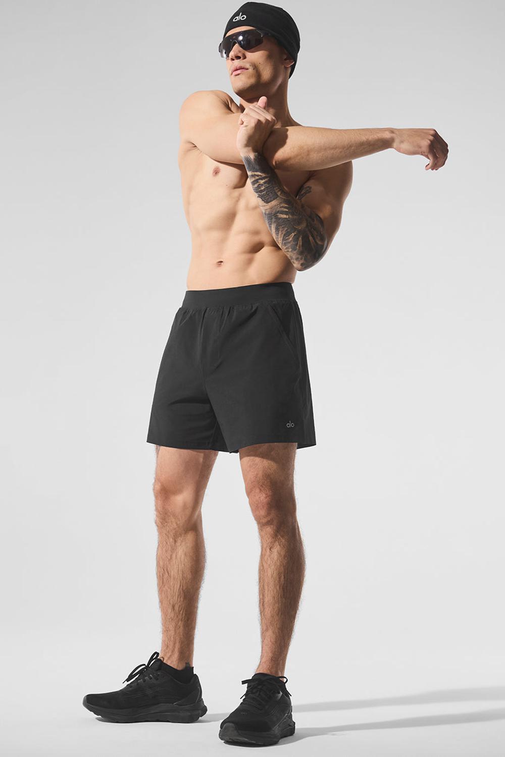 Black Men Alo Yoga 5