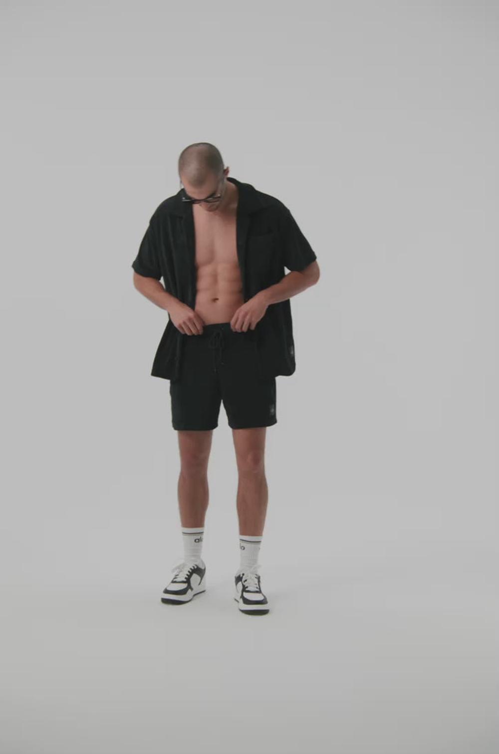 Black Men Alo Yoga 7
