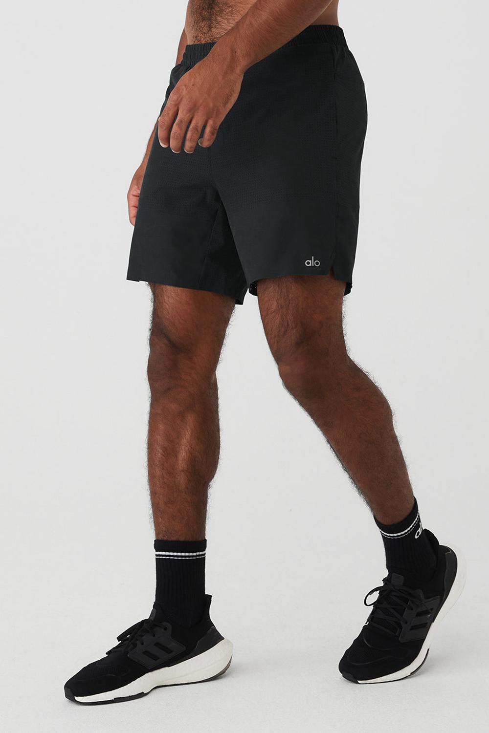 Black Men Alo Yoga 7