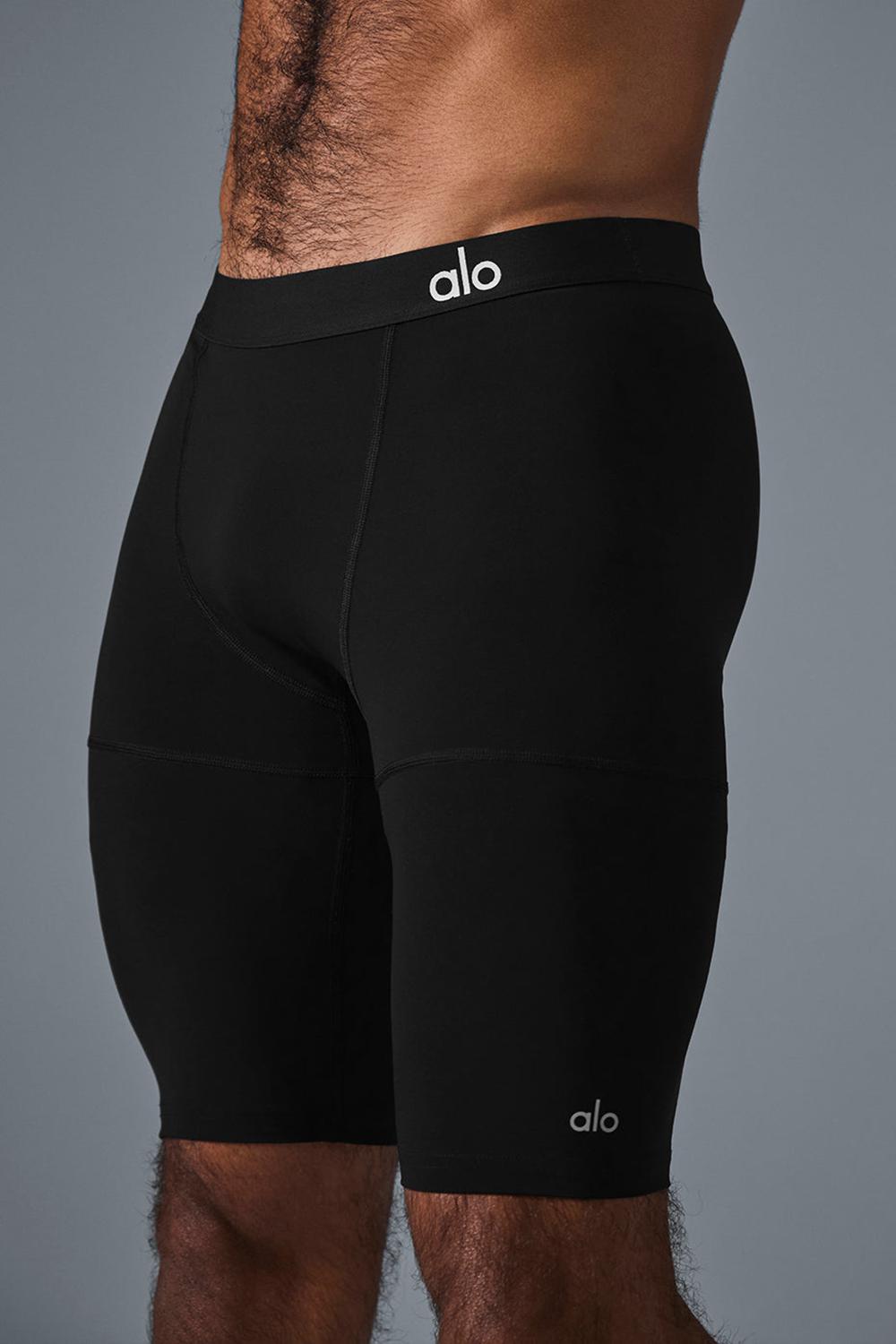 Black Men Alo Yoga 9