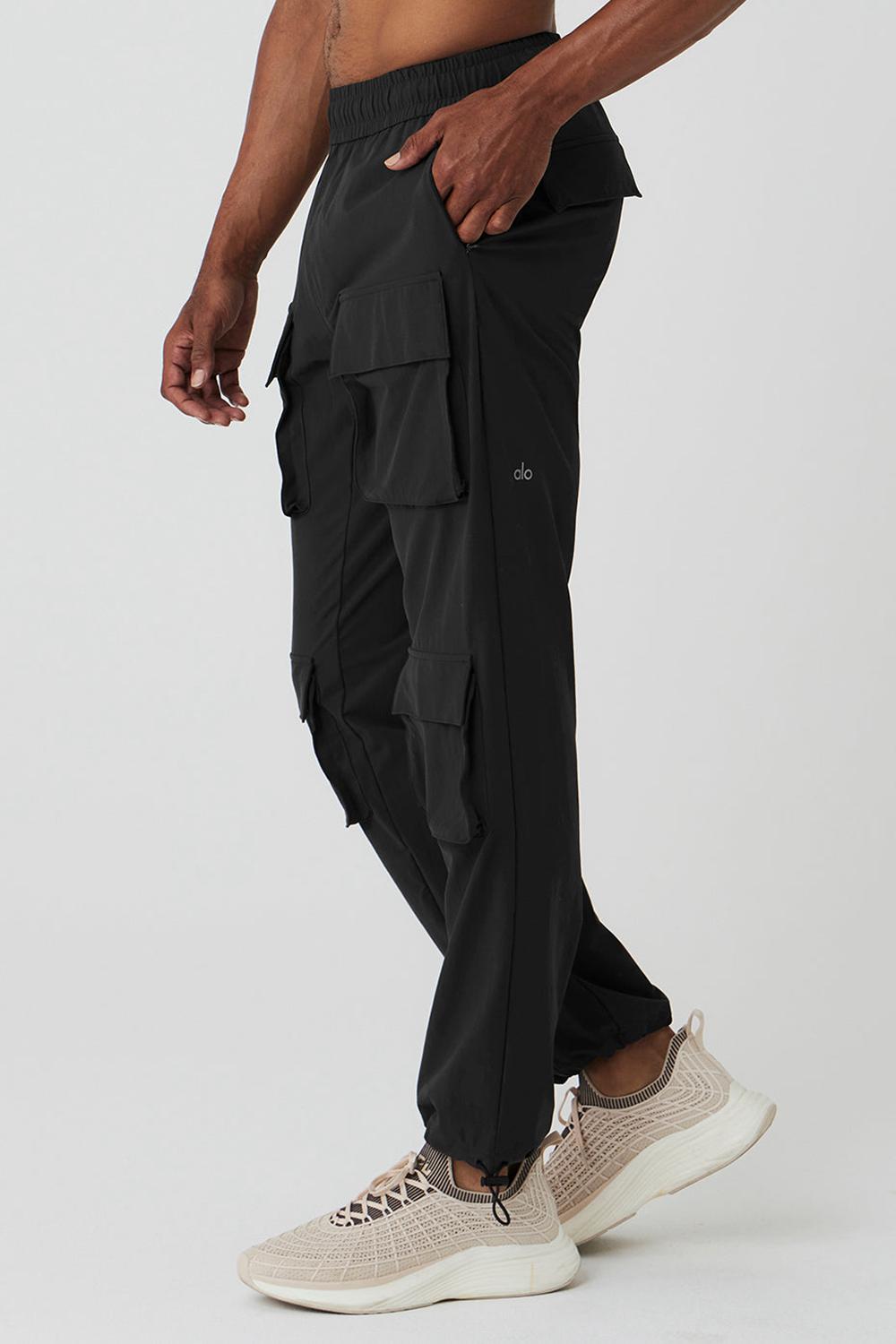 Black Men Alo Yoga Cargo Venture Pant | Australia  83597-WLJD