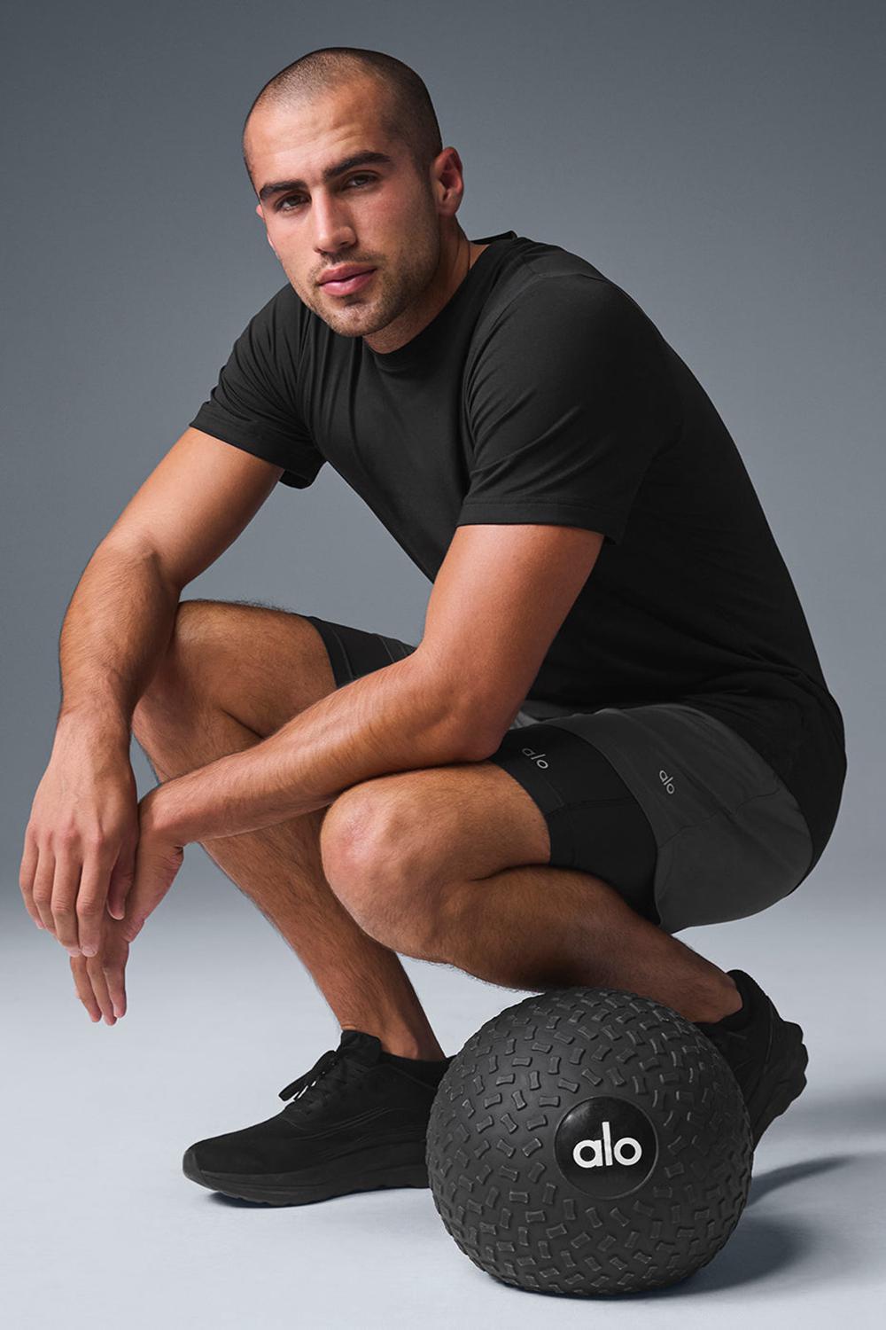 Black Men Alo Yoga Conquer Reform Crewneck Short Sleeve | Australia  68540-HURM