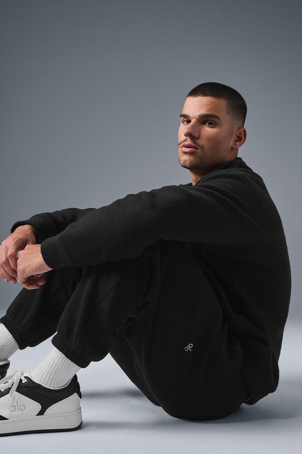 Black Men Alo Yoga Triumph Restore Crew Neck Sweatshirt | Australia  64105-TESF