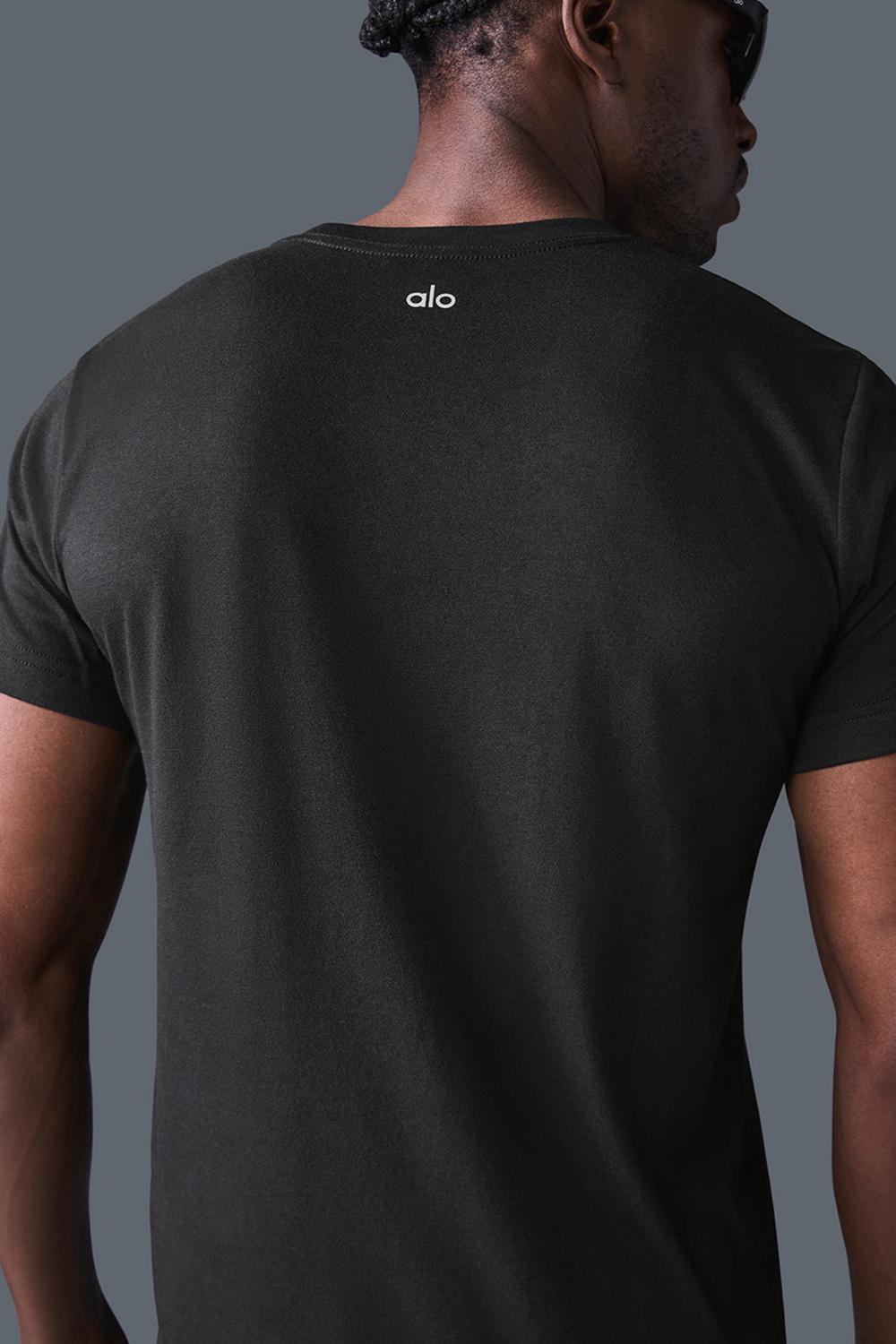 Black Men Alo Yoga Triumph Tee | Australia  21435-NKRW
