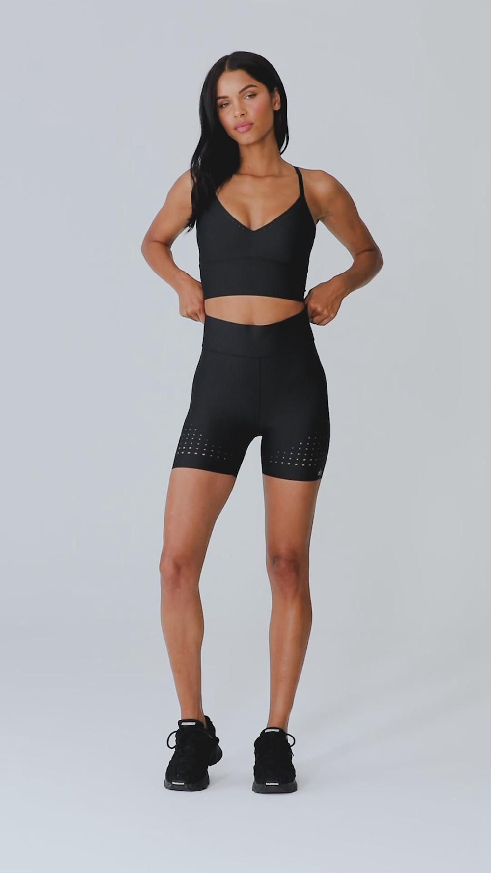 Black Women Alo Yoga 5