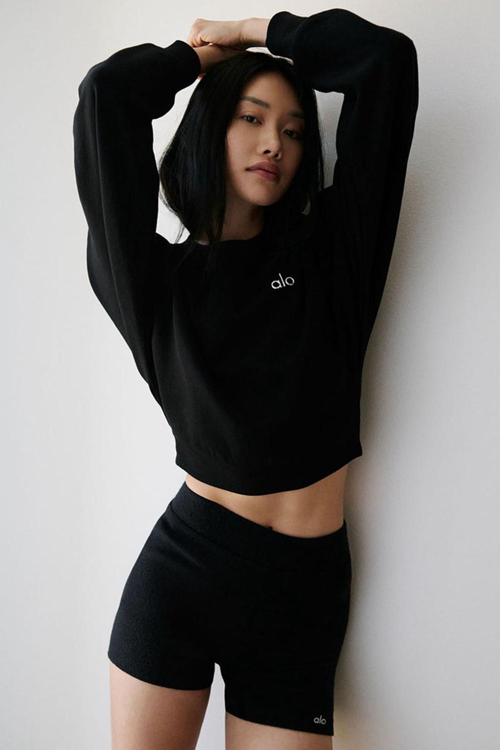 Black Women Alo Yoga Accolade Crewneck Cropped Tops | Australia  97362-DJXW