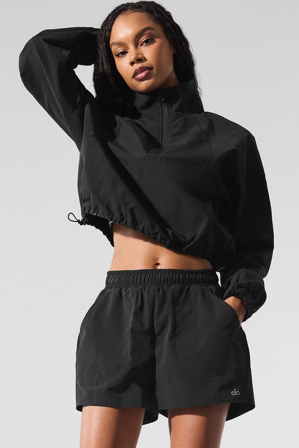Black Women Alo Yoga Alumni Short | Australia  95678-PLUI