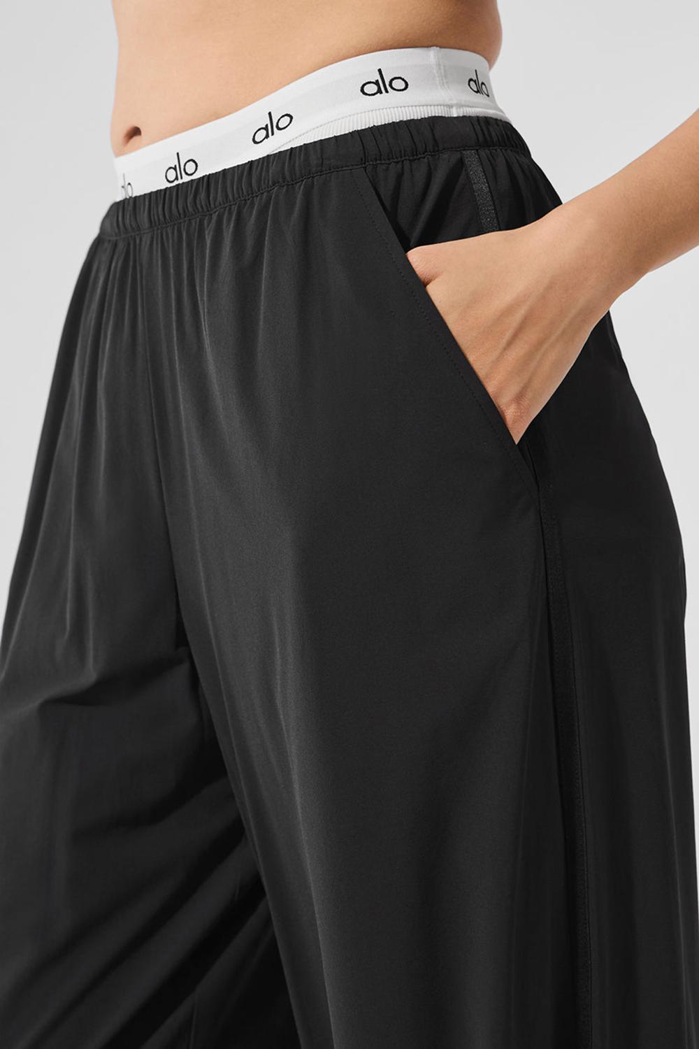 Black Women Alo Yoga Breezy Wide Leg Pant | Australia  25317-FGEA