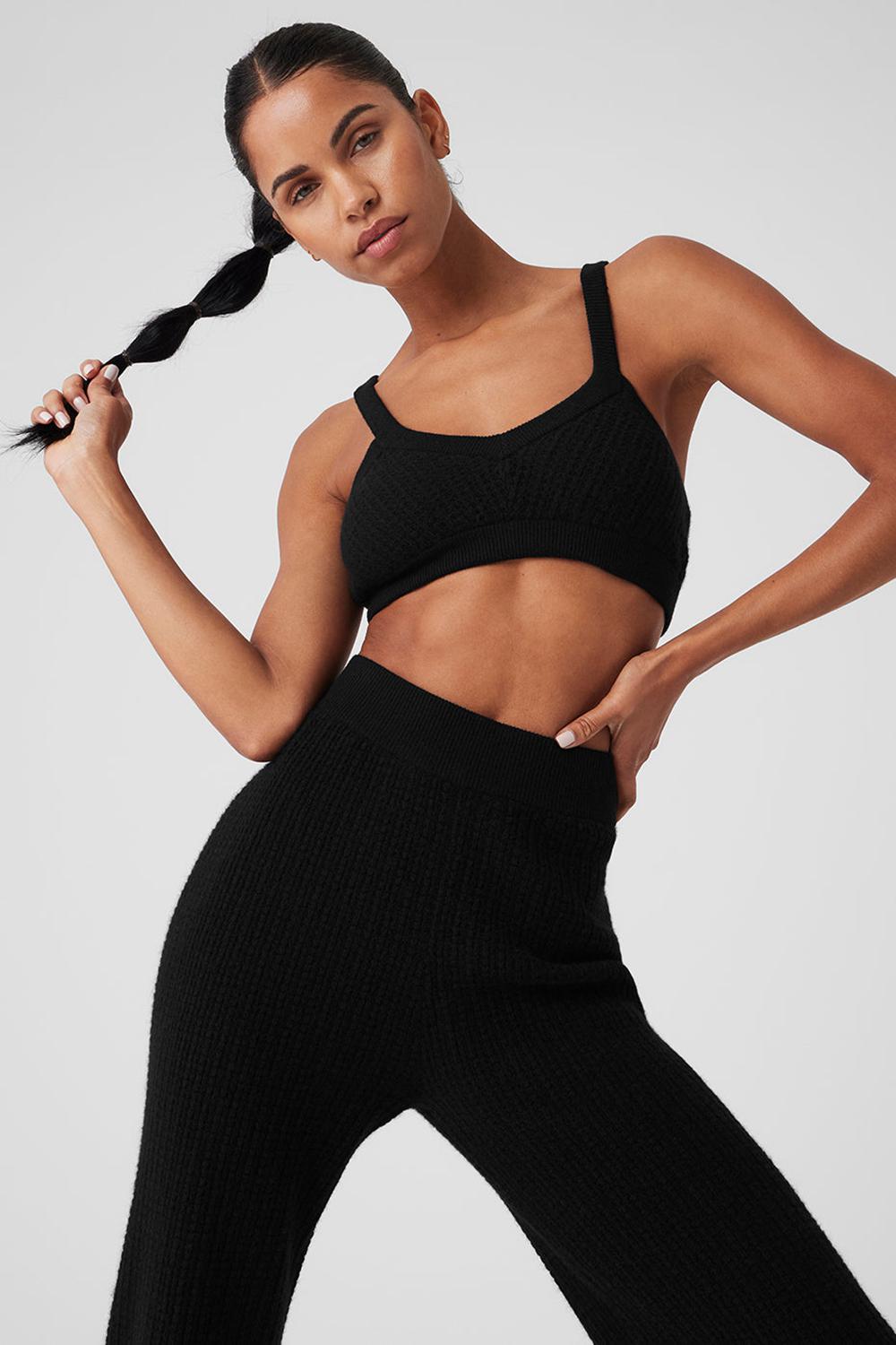 Black Women Alo Yoga Cashmere Plush Waffle V-Neck Bra | Australia  81375-DKYE