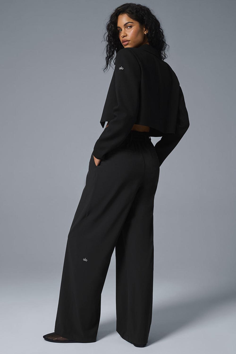 Black Women Alo Yoga Cropped First-Class Blazer | Australia  52319-DYCG