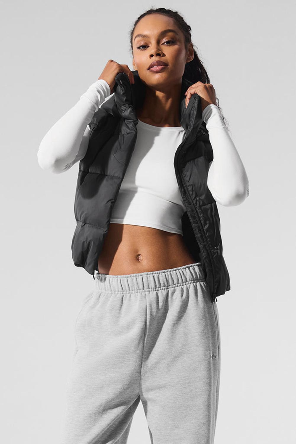 Black Women Alo Yoga Gold Rush Puffer Vest | Australia  85167-WIXH