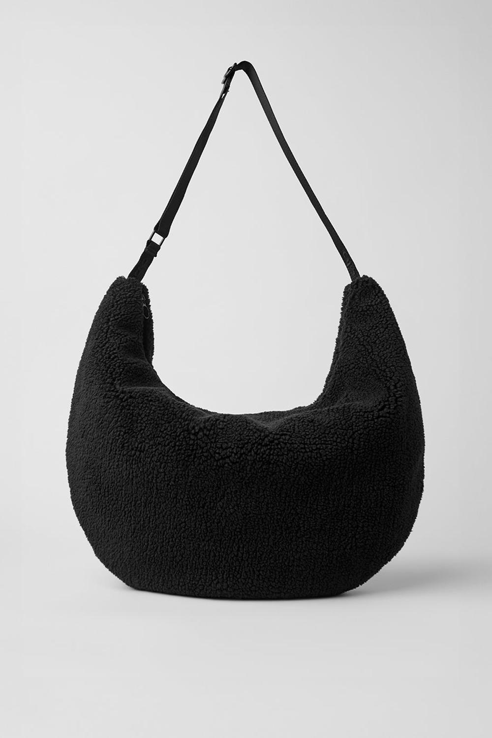 Black Women Alo Yoga Sherpa Om The Go Sling Bag | Australia  40273-MFOX