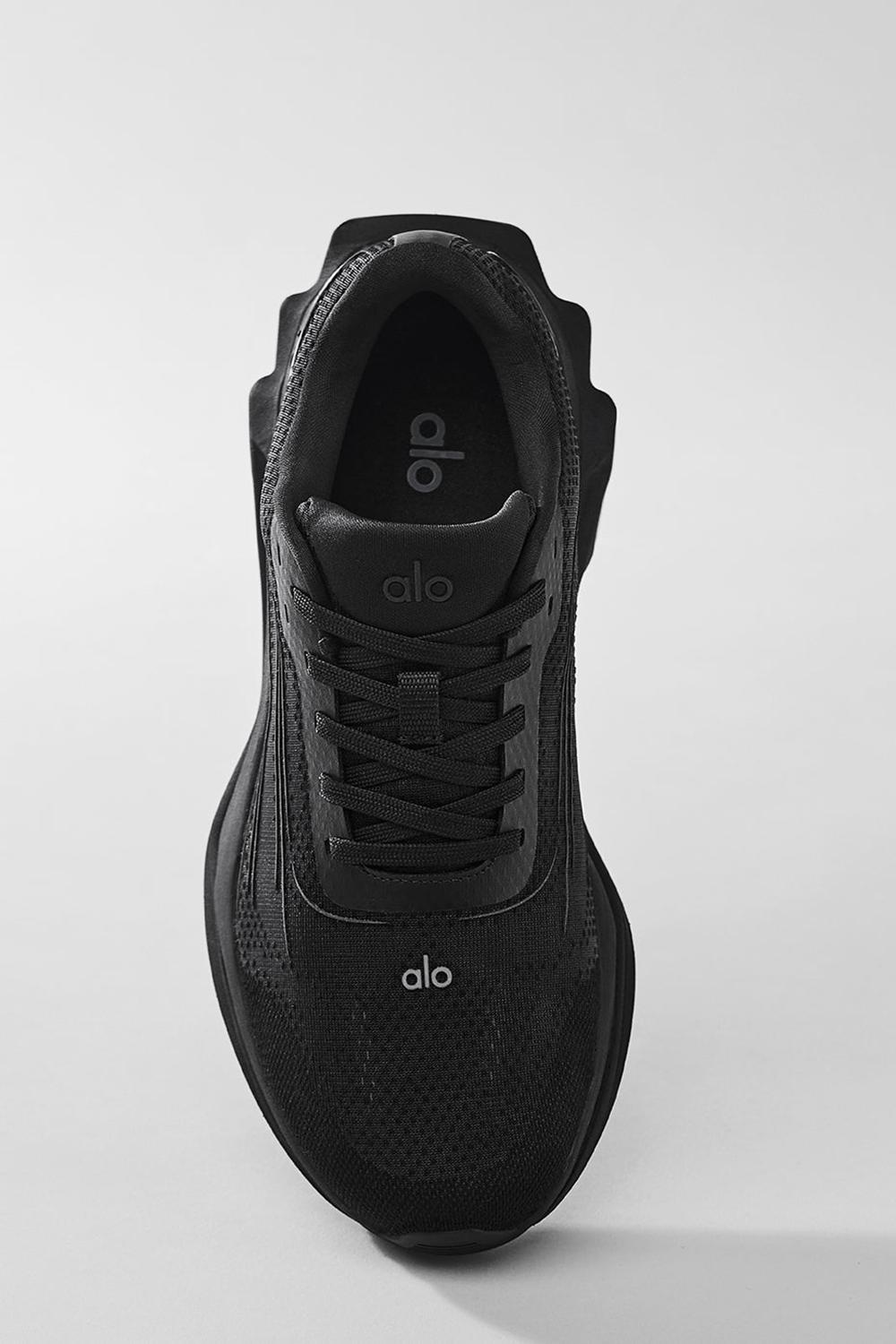 Black / Black Men Alo Yoga Runner | Australia  91562-BFMT