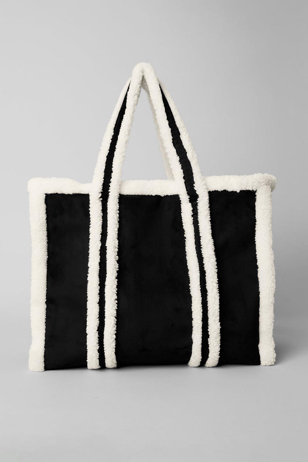 Black / Ivory Women Alo Yoga Winterfun Tote Bag | Australia  46705-CZGF