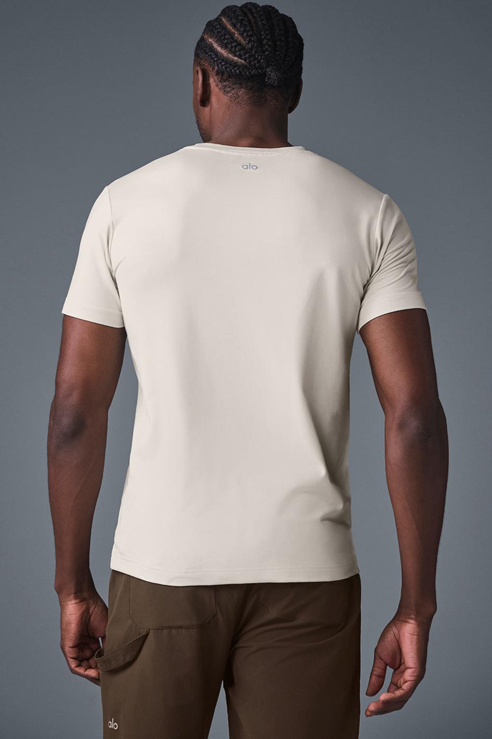 Bone Men Alo Yoga Conquer Reform Crewneck Short Sleeve | Australia  43918-XDGK