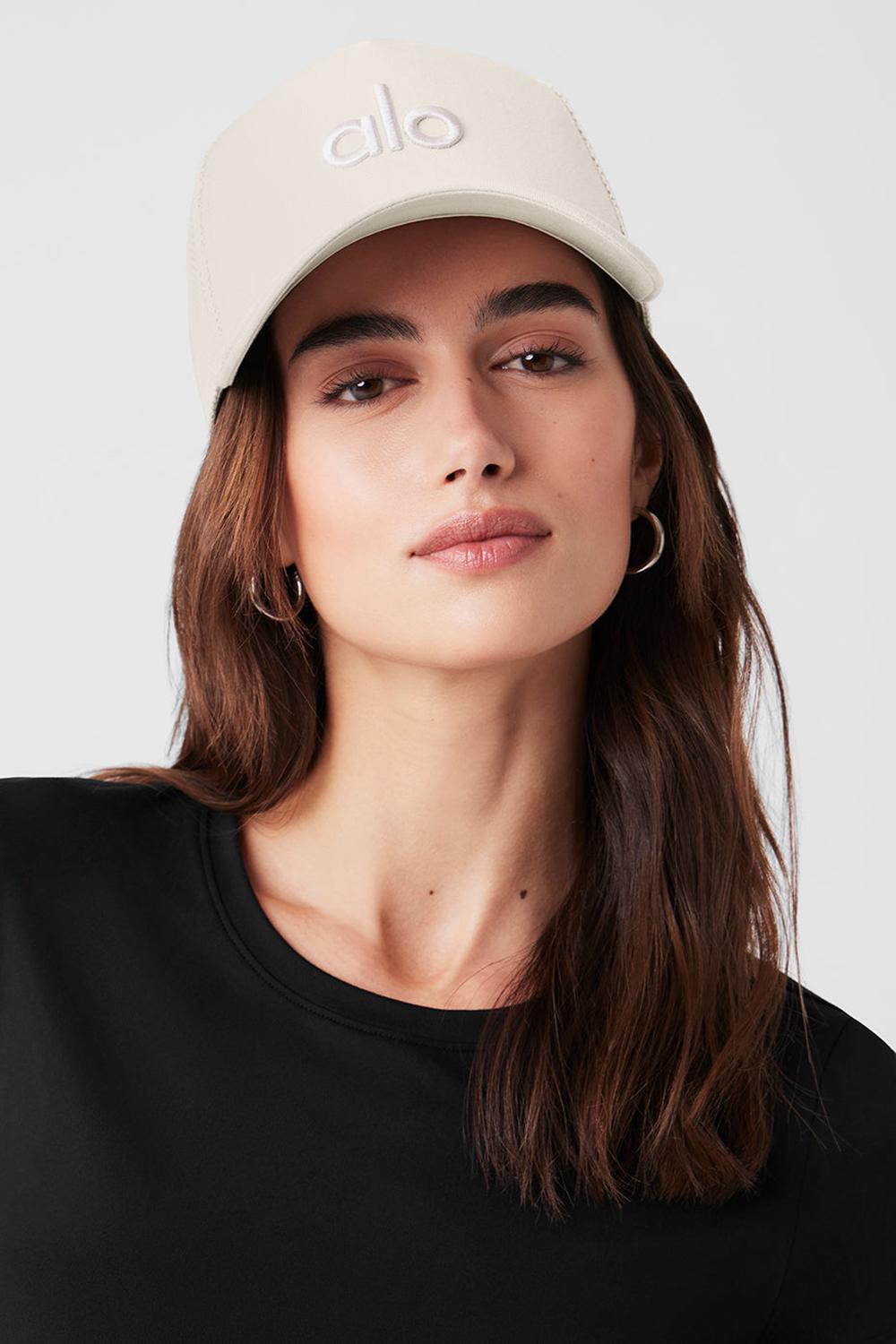 Bone Women Alo Yoga District Trucker Hat | Australia  94516-FRCQ
