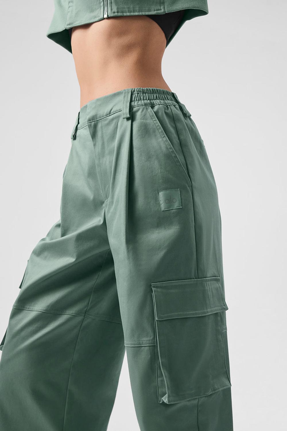 Botanical Green Women Alo Yoga High-Waist Night Out Cargo Pant | Australia  85914-SGUT