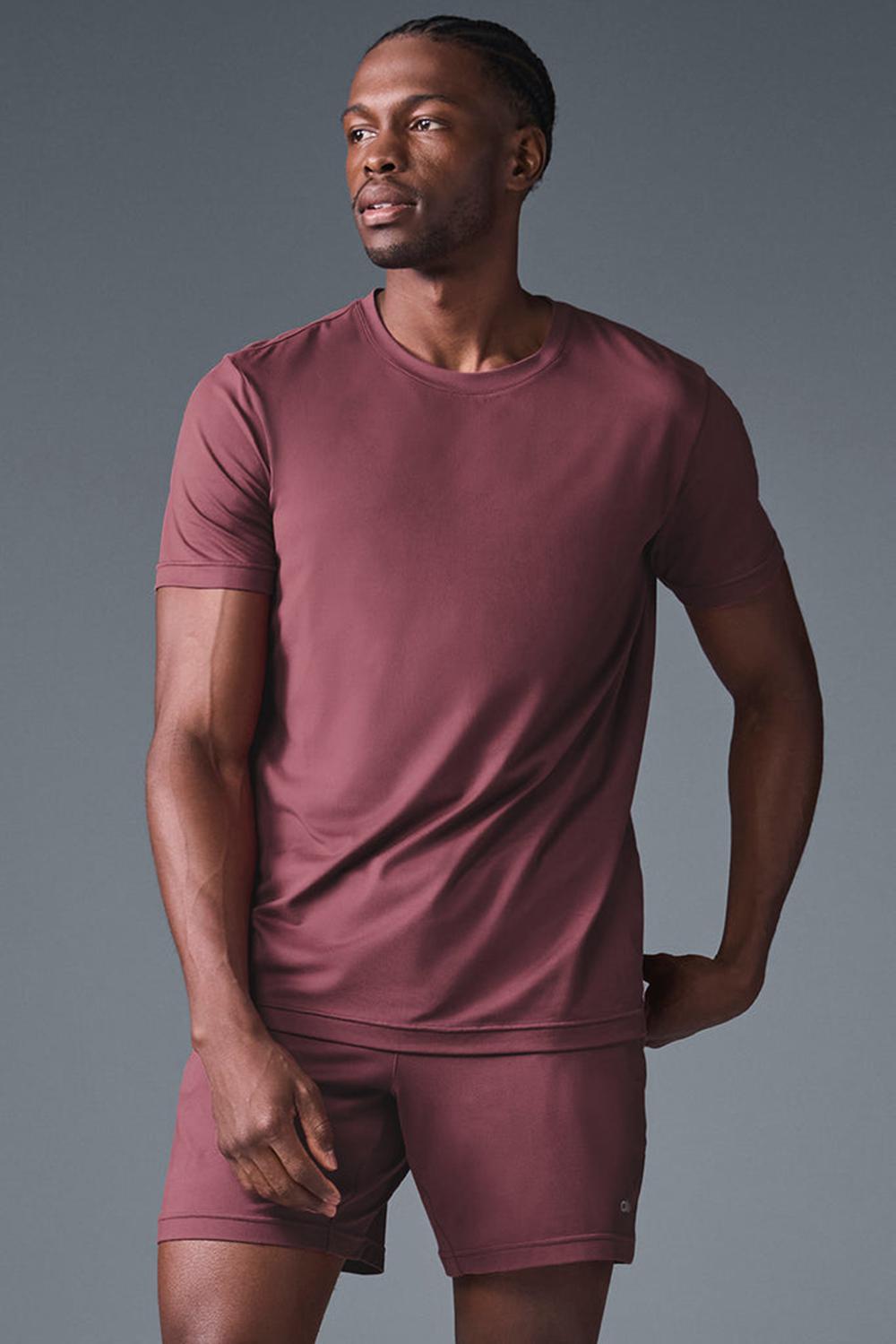 Burgundy Truffle Men Alo Yoga Conquer Reform Crewneck Short Sleeve | Australia  19750-ZGXO