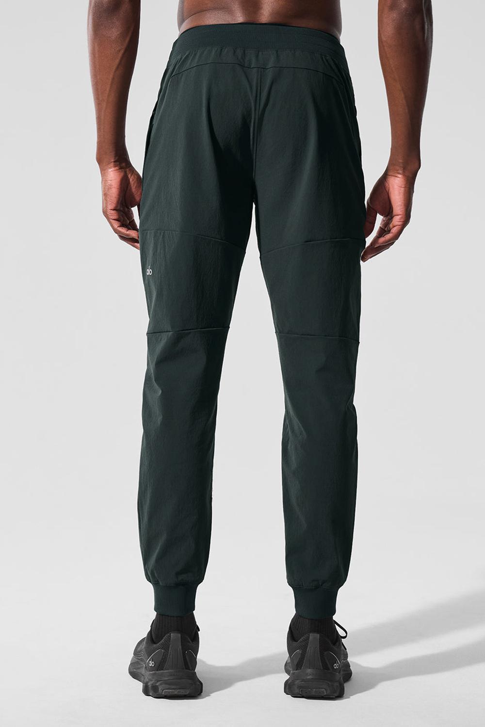 Charcoal Green Men Alo Yoga Co-Op Pant | Australia  69835-VLAP