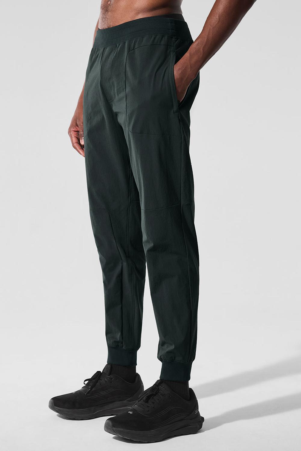 Charcoal Green Men Alo Yoga Co-Op Pant | Australia  69835-VLAP