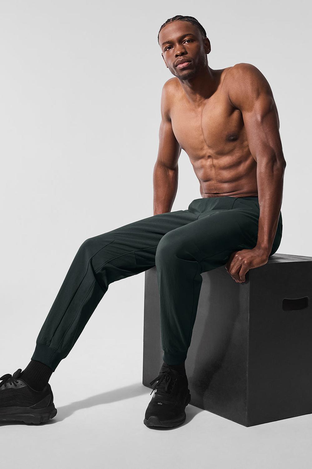 Charcoal Green Men Alo Yoga Co-Op Pant | Australia  69835-VLAP
