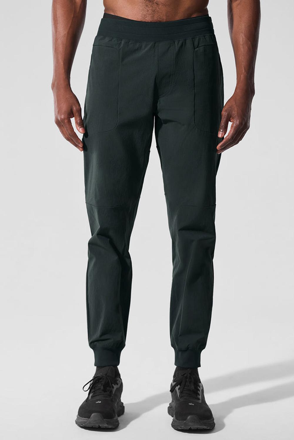 Charcoal Green Men Alo Yoga Co-Op Pant | Australia  69835-VLAP