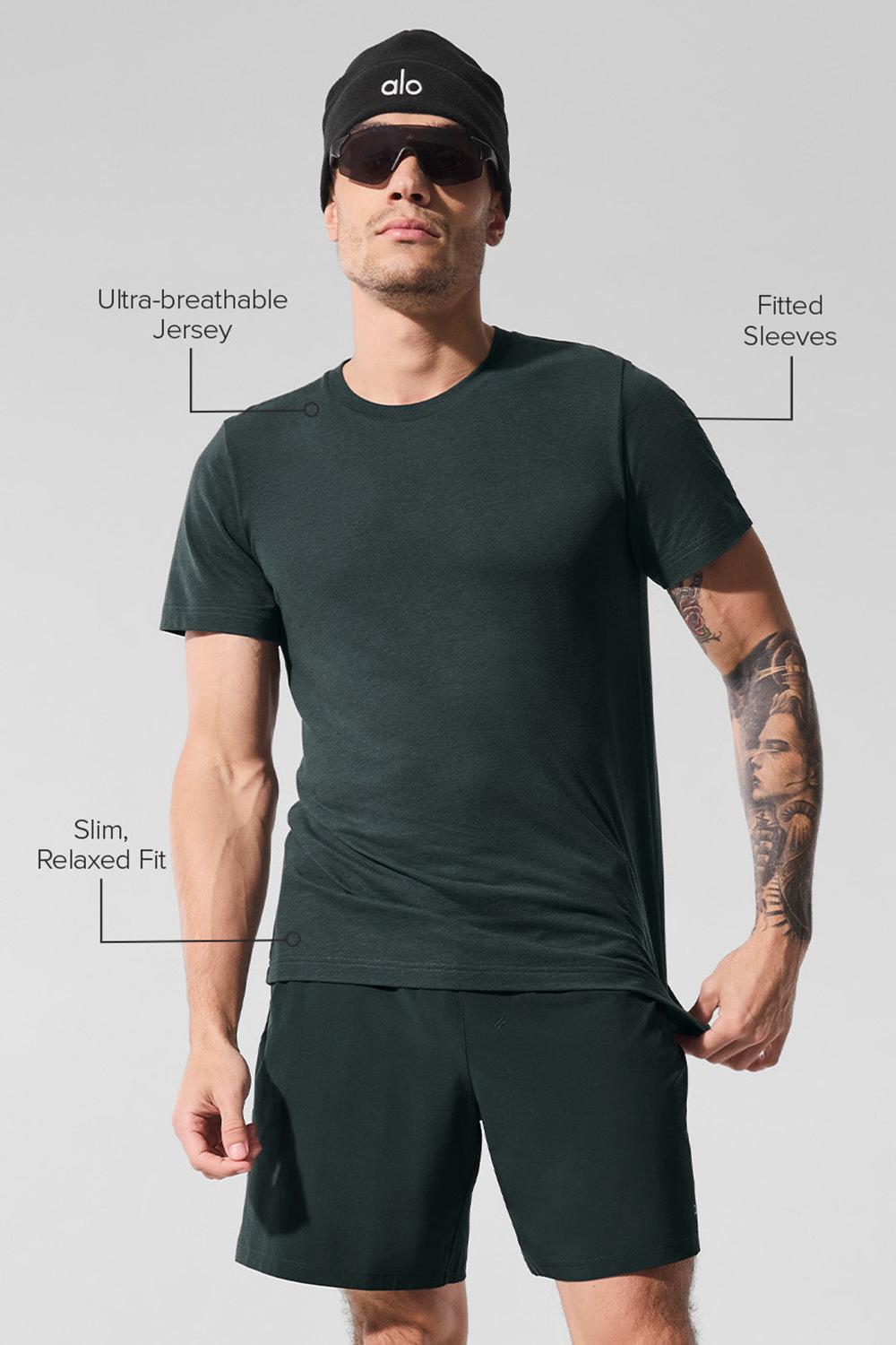 Charcoal Green Men Alo Yoga Triumph Tee | Australia  41286-WYGE