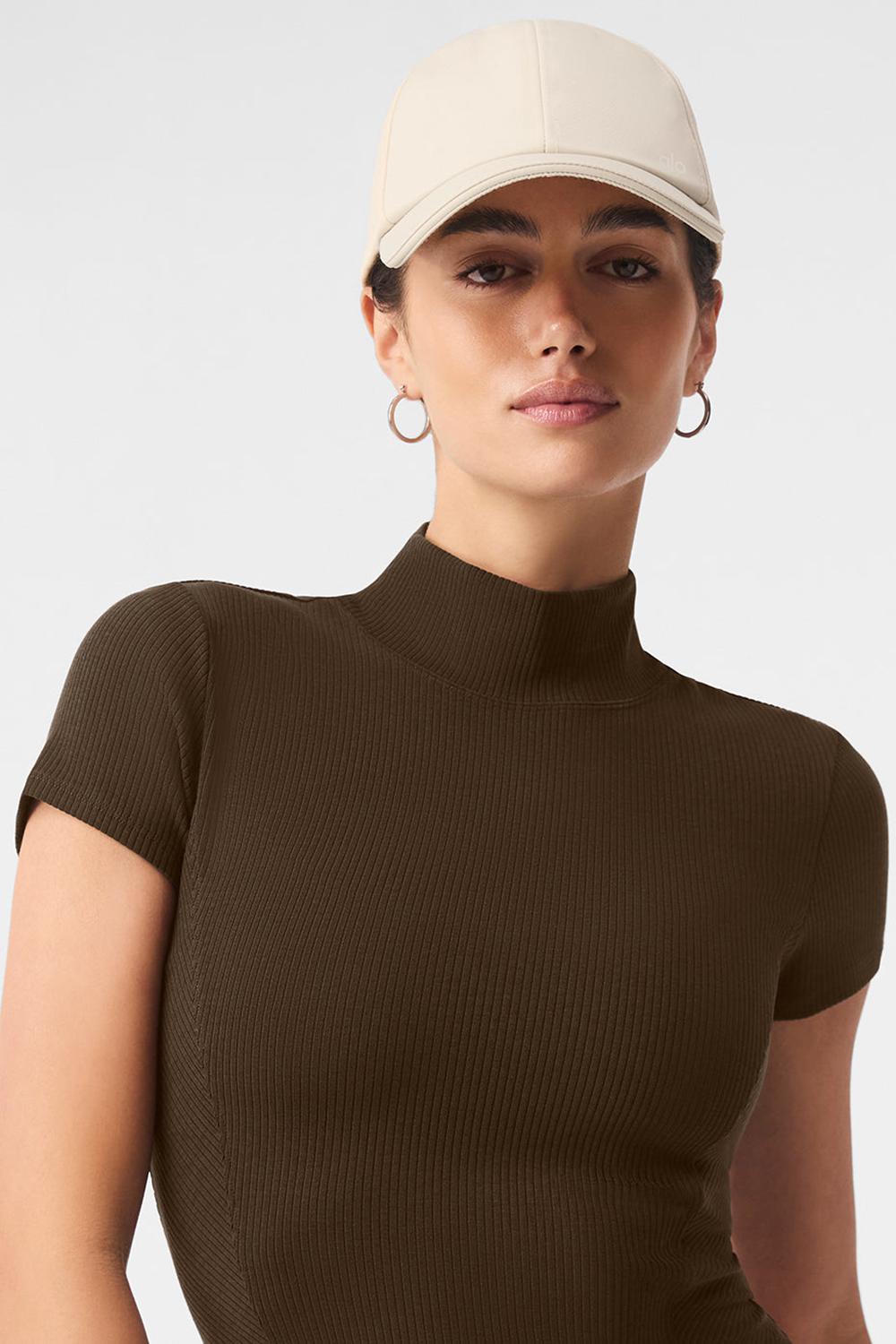Creme Women Alo Yoga Satin Off-Duty Cap | Australia  12605-PAXZ