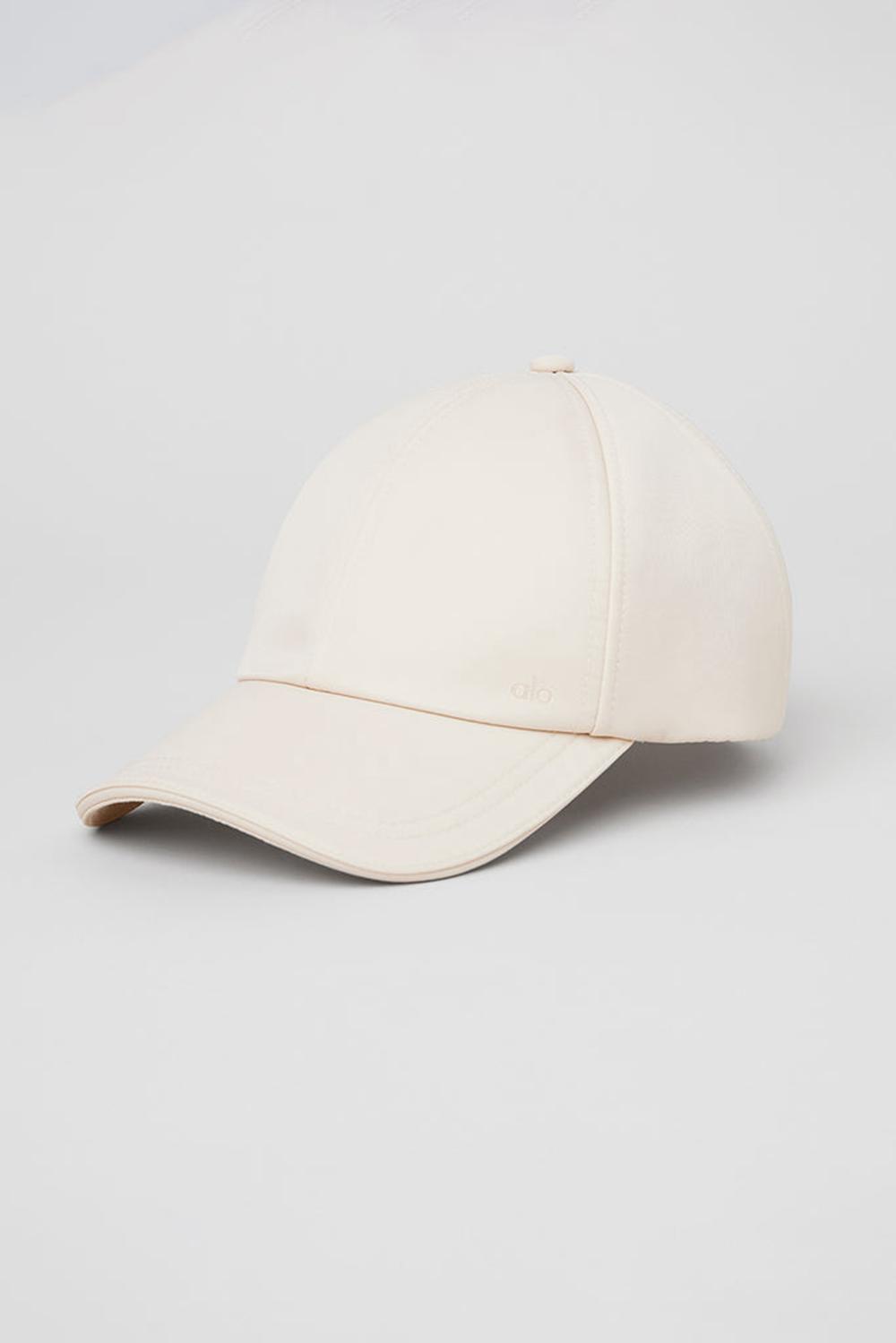 Creme Women Alo Yoga Satin Off-Duty Cap | Australia  12605-PAXZ