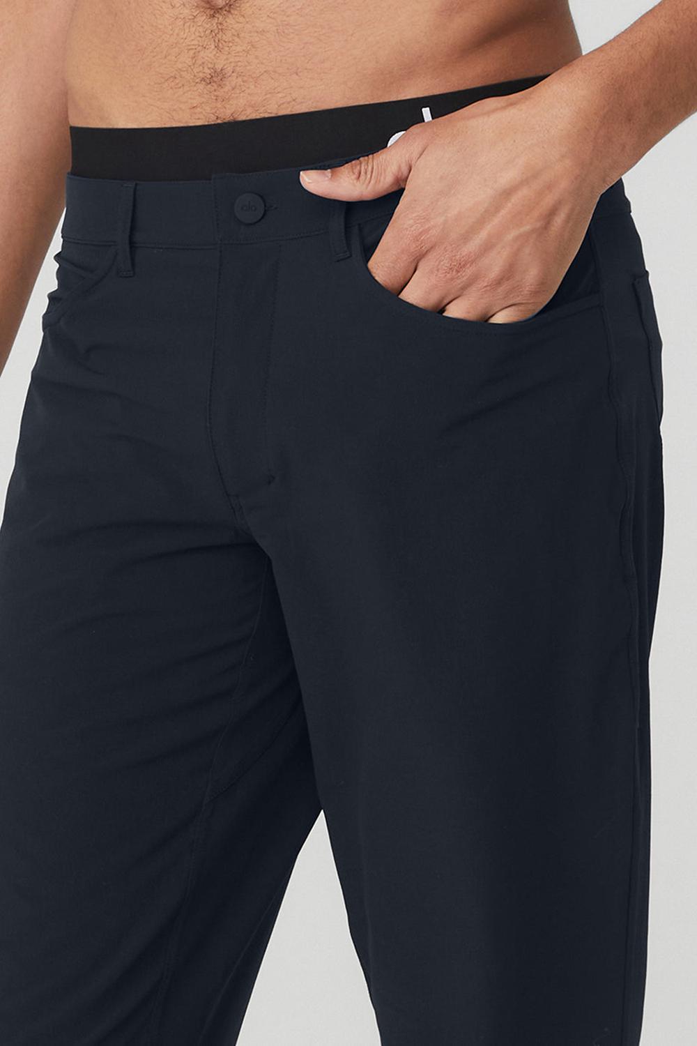 Dark Navy Men Alo Yoga Day and Night Pant | Australia  03641-AHGD