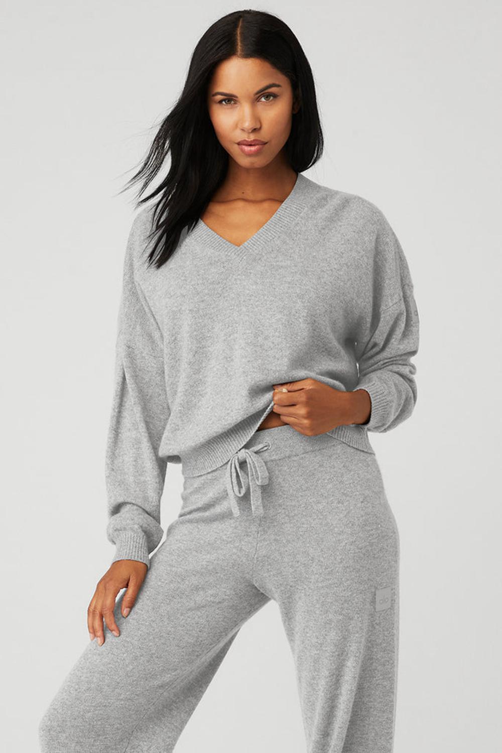 Dove Grey Heather Women Alo Yoga Cashmere Jet Set V-Neck Pullover | Australia  56284-PIML