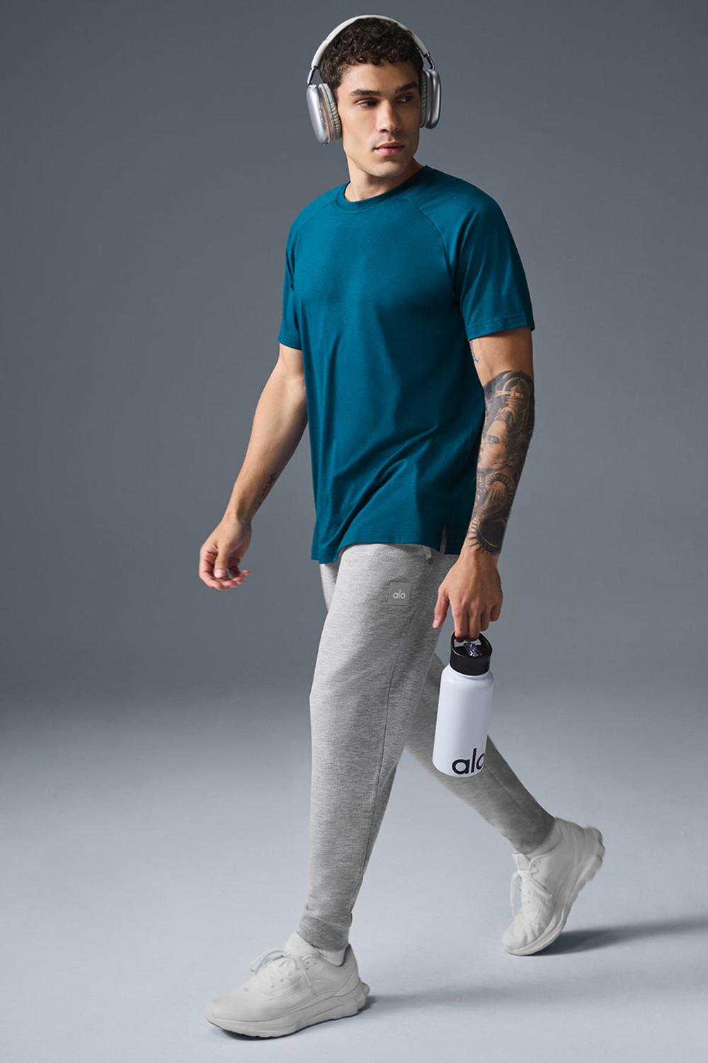 Eclipse Blue Men Alo Yoga Triumph Raglan Tee | Australia  79364-SZIU