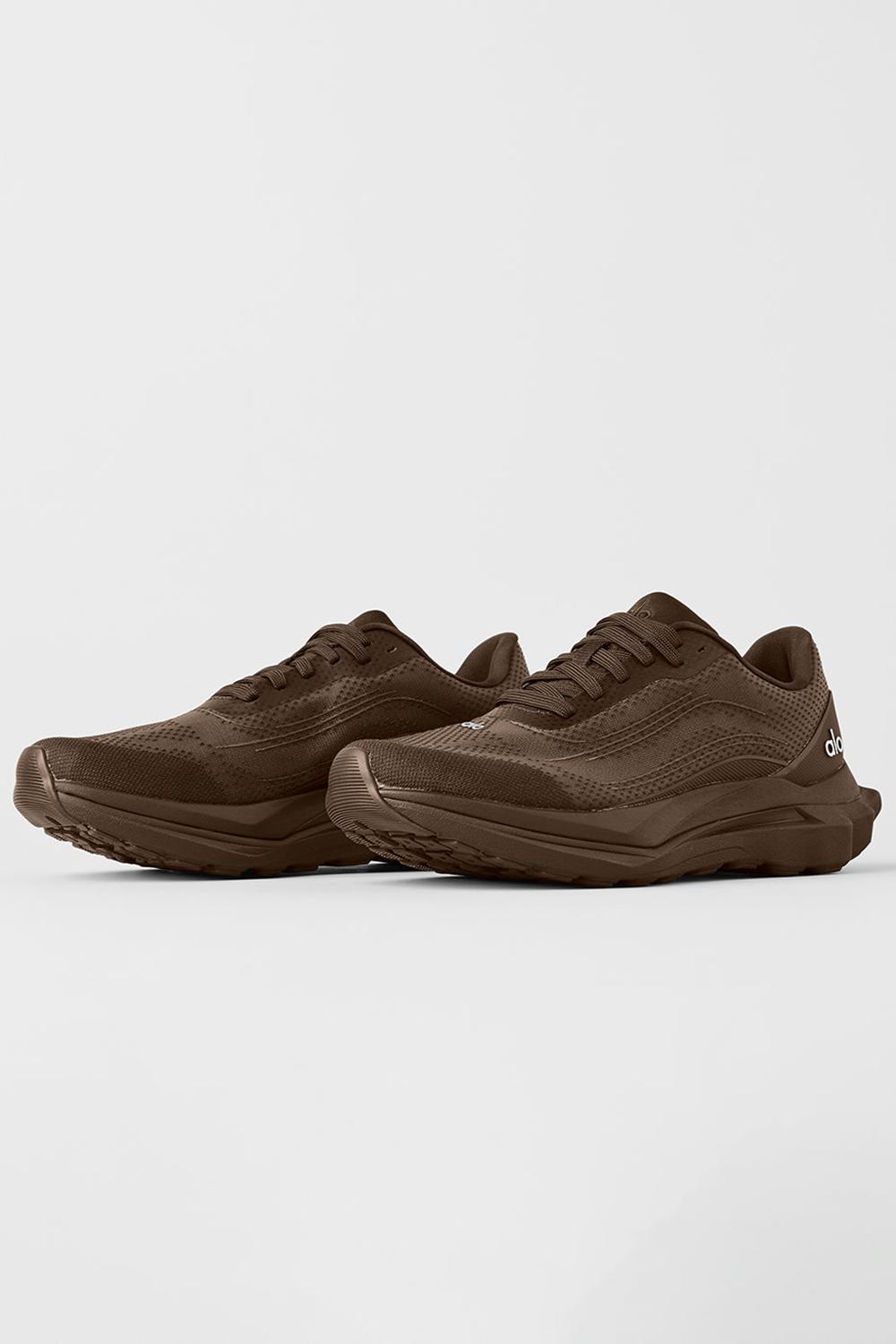Espresso Men Alo Yoga Runner | Australia  26583-ZHXN